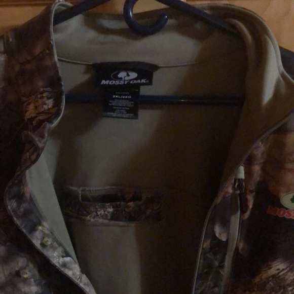 Mossy Oak Hunting Jacket, Like new!!! - Picture 4 of 6